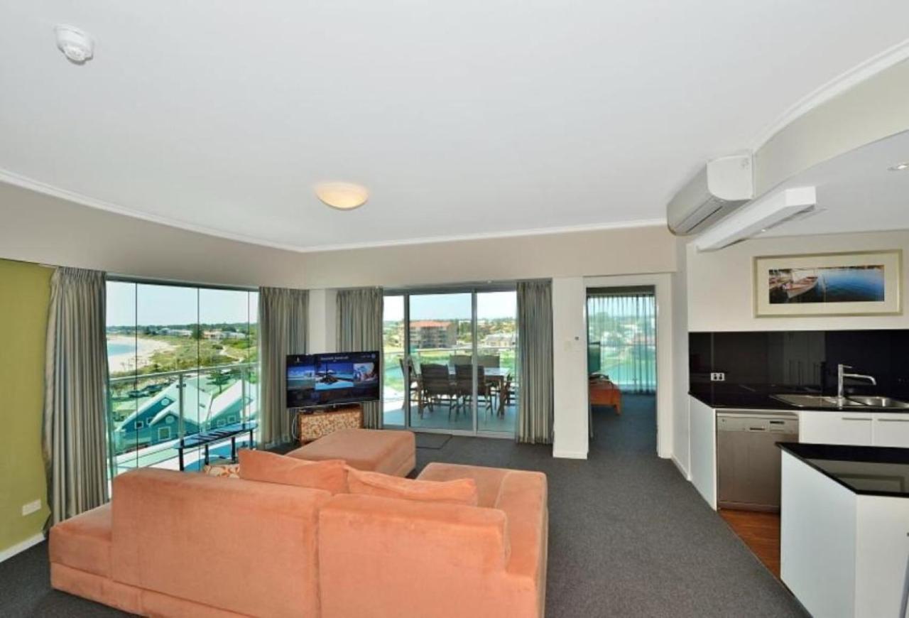 A 406 Fantastic Ocean Beach And Marina View Apt - Mandurah Luaran gambar